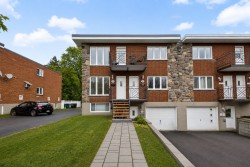 158  - 162 Boul. Seigneurial O.  Saint-Bruno-De-Montarville, QC J3V 2H3