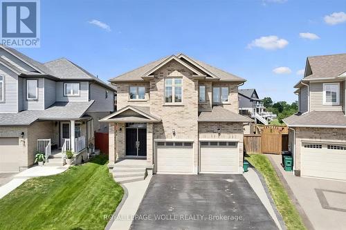 941 Eden Oak Court, Kitchener, ON 