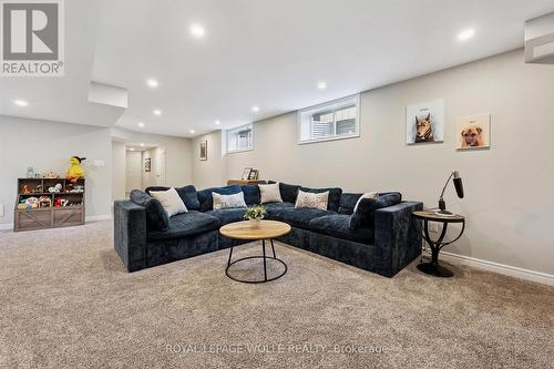 941 Eden Oak Court, Kitchener, ON 