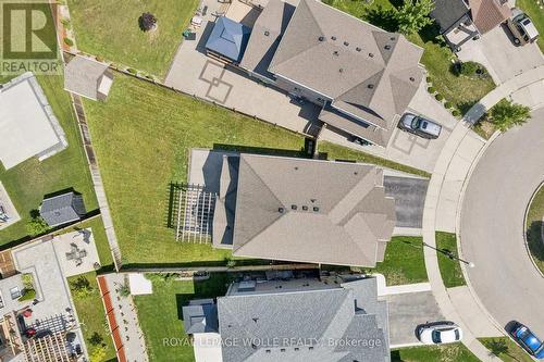 941 Eden Oak Court, Kitchener, ON 