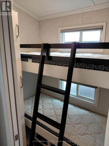 225 Platten Boulevard, Scugog, ON 