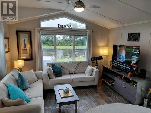 225 Platten Boulevard, Scugog, ON 