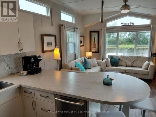 225 Platten Boulevard, Scugog, ON 