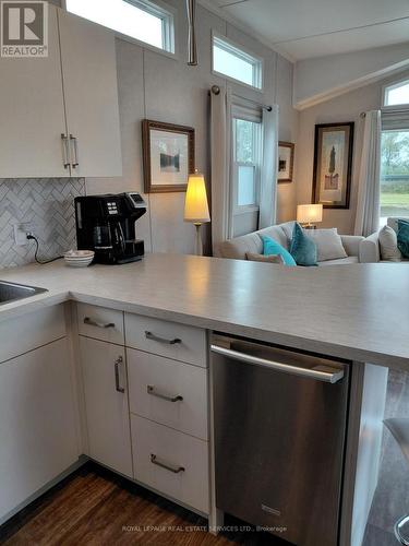 225 Platten Boulevard, Scugog, ON 