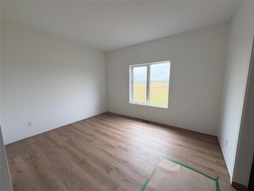 9 La Petite River Drive, Lorette, MB 