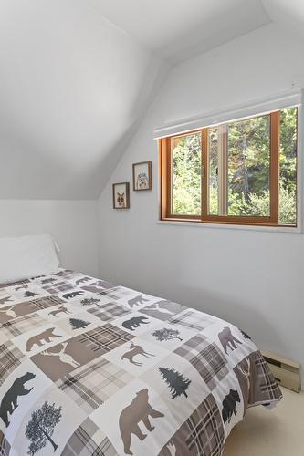 13165 3A Highway, Boswell, BC 