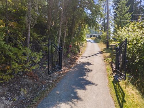 13165 3A Highway, Boswell, BC 