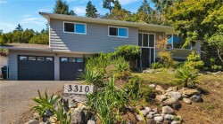 3310 Smugglers Hill Dr  Nanaimo, BC V9T 3V3