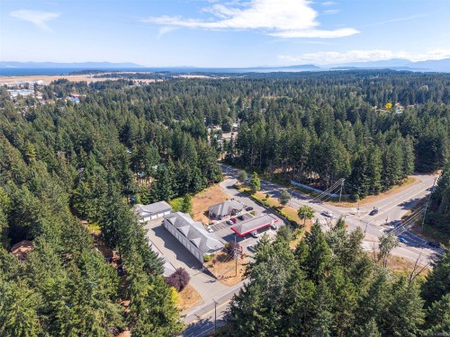 #8-1730 Anderton Rd, Comox, BC 