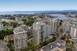#604-751 Fairfield Rd  Victoria, BC V8W 4A4