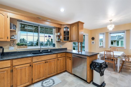 6111 Denali Dr, Duncan, BC 