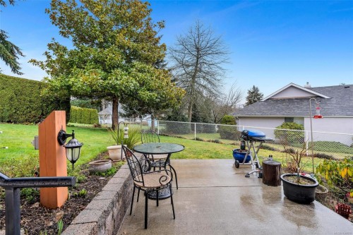 6111 Denali Dr, Duncan, BC 
