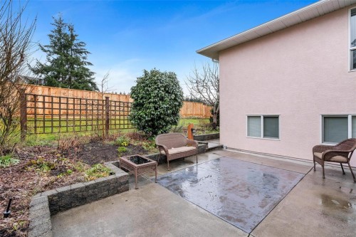 6111 Denali Dr, Duncan, BC 