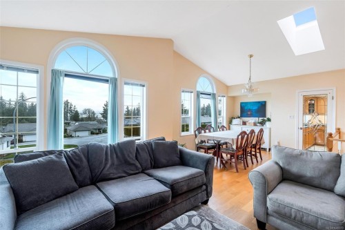 6111 Denali Dr, Duncan, BC 