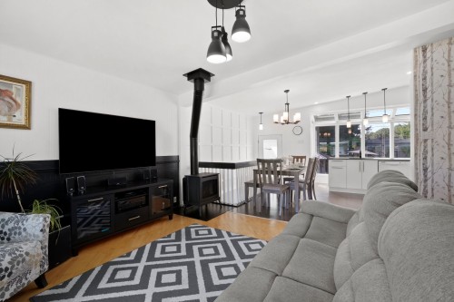 Living Room - 19 Rue Denis, Repentigny (Repentigny), QC 