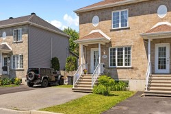 2591 Rue Ovila-J.-B.-Goyette Marieville, QC J3M 1R8