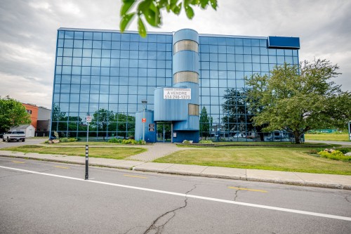 Façade - 400-200 Rue Macdonald, Saint-Jean-Sur-Richelieu, QC 