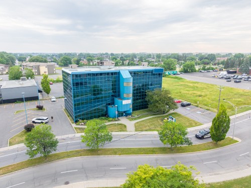 Façade - 400-200 Rue Macdonald, Saint-Jean-Sur-Richelieu, QC 
