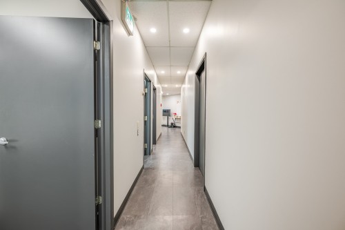 Corridor - 400-200 Rue Macdonald, Saint-Jean-Sur-Richelieu, QC 