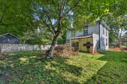 1421Z Av. des Grands-Pins  Québec (Sainte-Foy/Sillery/Cap-Rouge), QC G1S 4J4