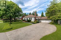 947 GLENWOOD AVENUE  Burlington (Lasalle), ON L7T 2K1