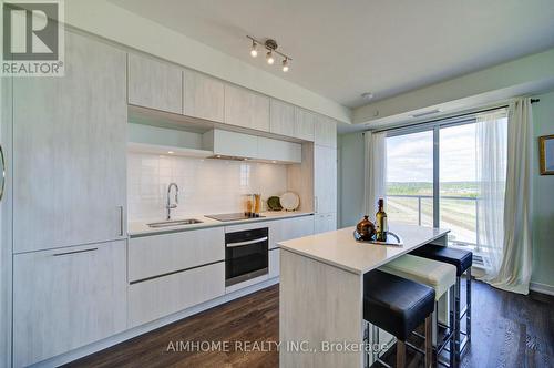 829 - 2 DAVID EYER ROAD E  Richmond Hill, ON L4S 0N6