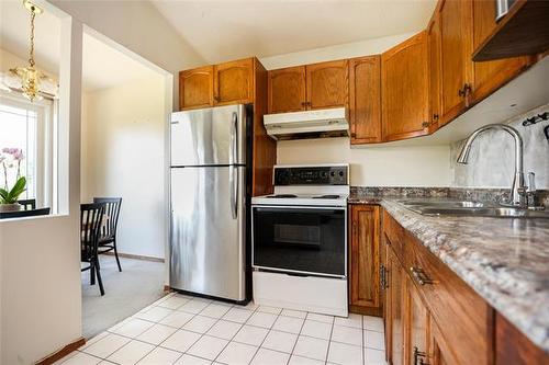 127 Dobrinsky Dr, Winnipeg, MB 