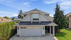 906 Invermere Court  Kamloops, BC V2B 7T4