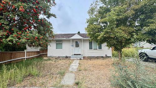 223 Larch Avenue  Kamloops, BC V2B 1C8