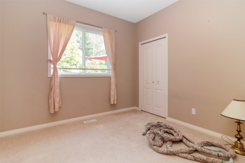 843 Lone Pine Drive, Kelowna, BC 
