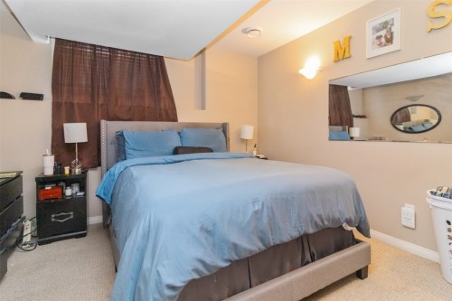 843 Lone Pine Drive, Kelowna, BC 