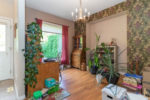 843 Lone Pine Drive, Kelowna, BC 