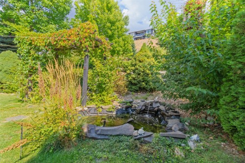 843 Lone Pine Drive, Kelowna, BC 
