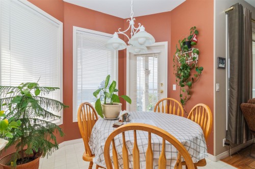 843 Lone Pine Drive, Kelowna, BC 