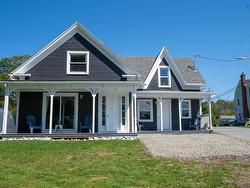 17 Behie Road E  Sheet Harbour, NS B0J 3H0