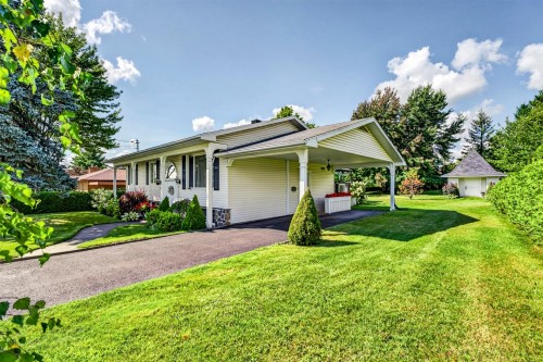 Façade - 635 Rue Percy, Magog, QC 