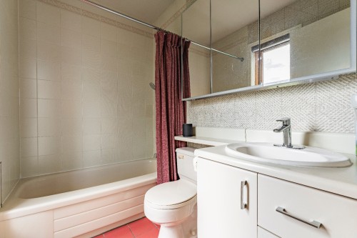 Master Bathroom - 1914 Rue Du Vermont, Sherbrooke (Les Nations), QC 