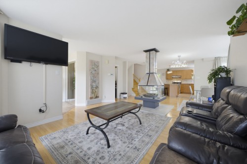 Living Room - 108 Ch. Du Bas-De-La-Rivière, Rigaud, QC 