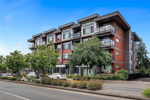 #201-7162 West Saanich Rd  Central Saanich, BC V8M 1P6