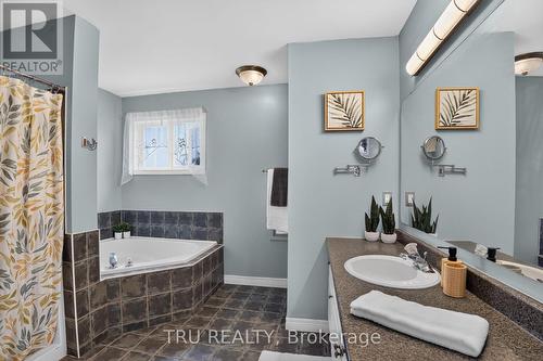 4 PC Ensuite - 57 Golflinks Drive, Ottawa, ON 