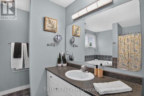 4 PC Ensuite - 57 Golflinks Drive, Ottawa, ON 