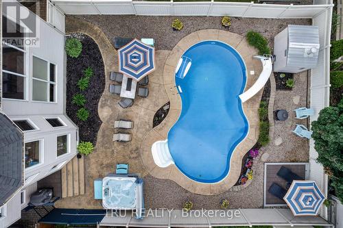 All outdoor furniture included - 57 Golflinks Drive, Ottawa, ON 