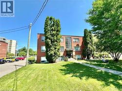 37 MERICOURT Road Unit# 305 Hamilton, ON L8S 2N5