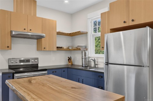 307 3Rd St, Courtenay, BC 