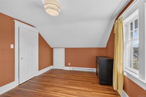307 3Rd St, Courtenay, BC 