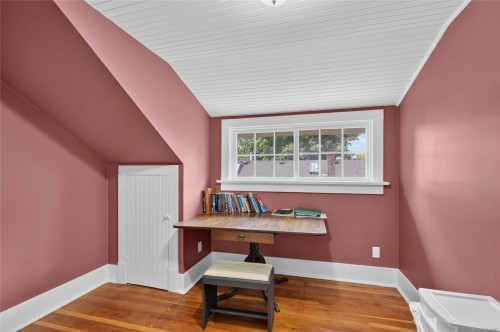 307 3Rd St, Courtenay, BC 