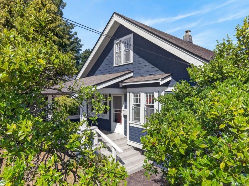 307 3Rd St, Courtenay, BC 