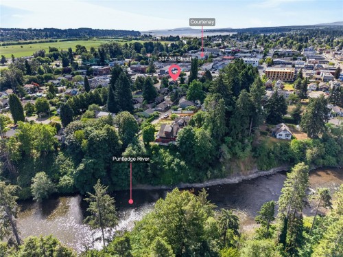 307 3Rd St, Courtenay, BC 