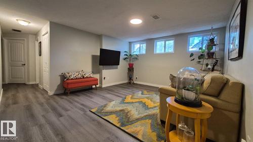 5201 56A St, Beaumont, AB 