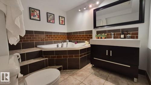 5201 56A St, Beaumont, AB 